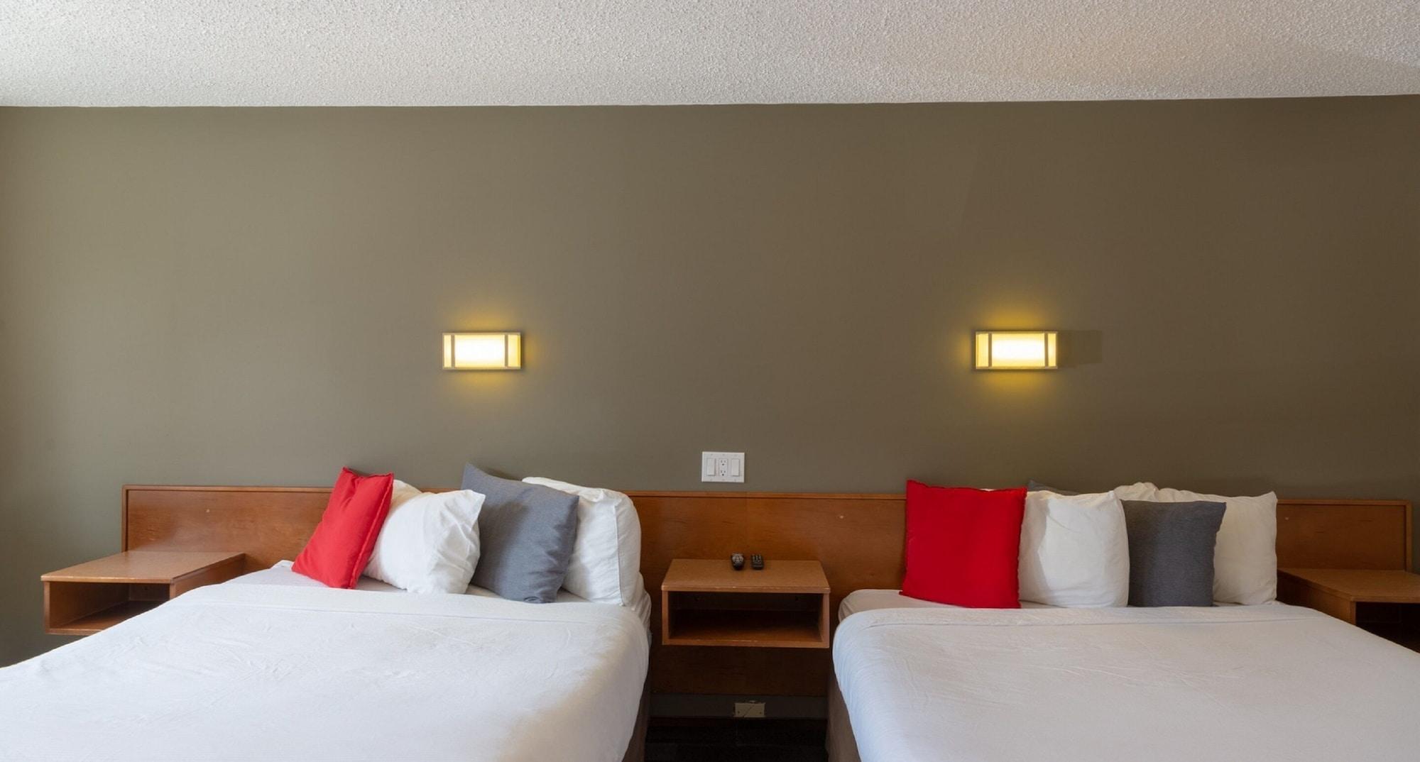 Rundle Mountain Lodge كانمور المظهر الخارجي الصورة