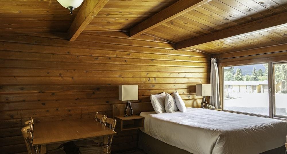 Rundle Mountain Lodge كانمور المظهر الخارجي الصورة