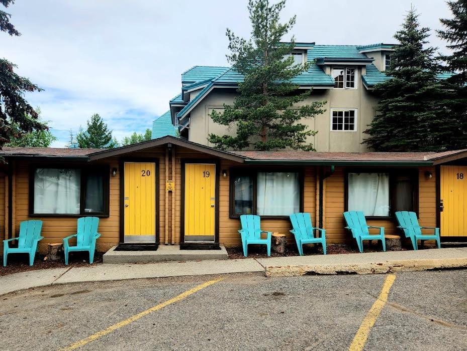 Rundle Mountain Lodge كانمور المظهر الخارجي الصورة