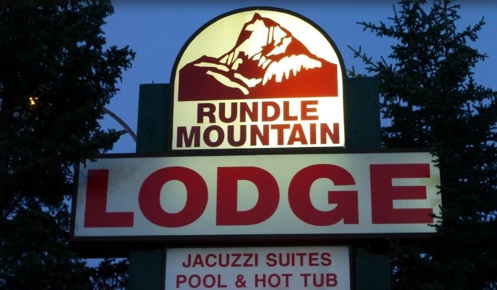 Rundle Mountain Lodge كانمور المظهر الخارجي الصورة
