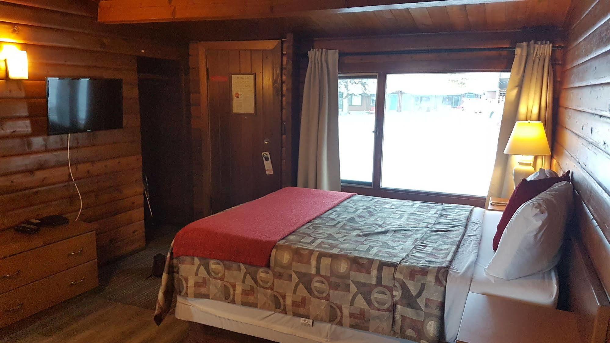 Rundle Mountain Lodge كانمور المظهر الخارجي الصورة